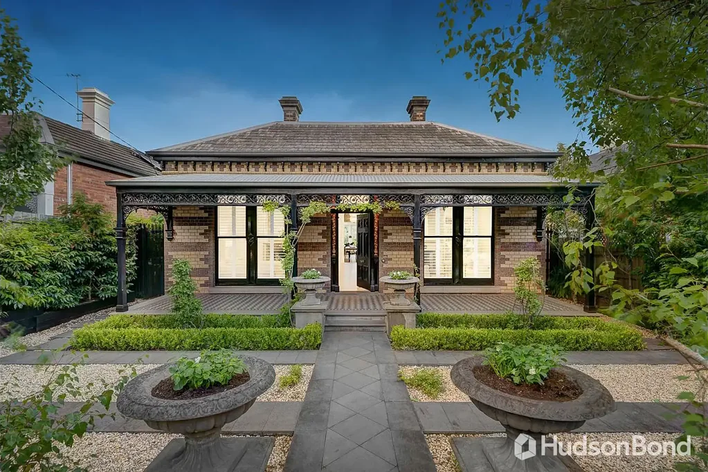 Elegant Victorian brilliantly renovated