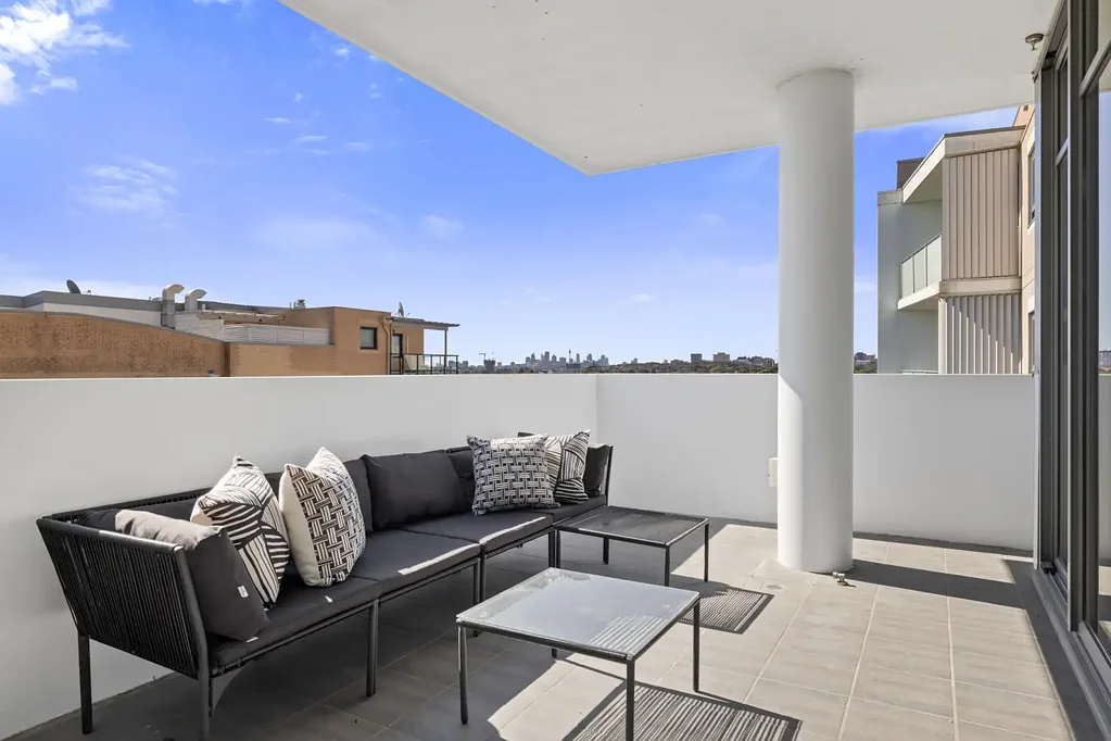 Luxury 3 Bedroom with outstanding Panoramic City Views