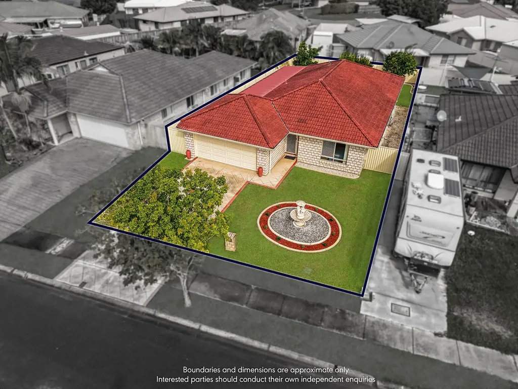 Bellmere 3Moenga Immaculate Home/ 2 Living areas/ Drive through Garage /Established Gardens