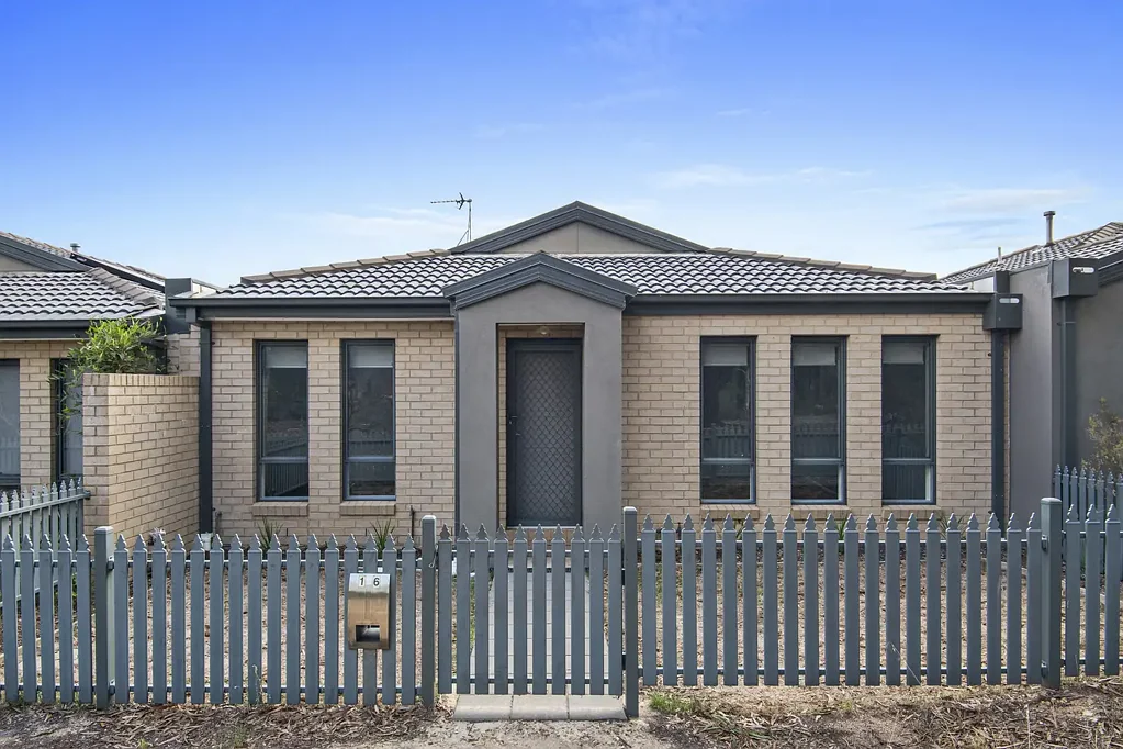 UNIT FOR LEASE - 16 VISTA STREET, EAGLEHAWK.
