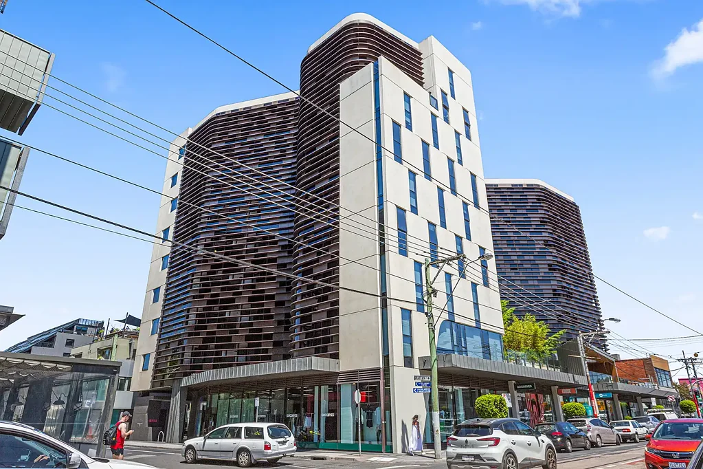 Prahran 2房 完美的都市休憩之所，带两间浴室和一个令人惊叹的户外阳台 The Perfect Urban Retreat with Two Bathrooms & a Stunning Outdoor Balcony