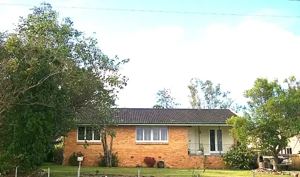 Charming 3 Bedroom Home in Petrie
