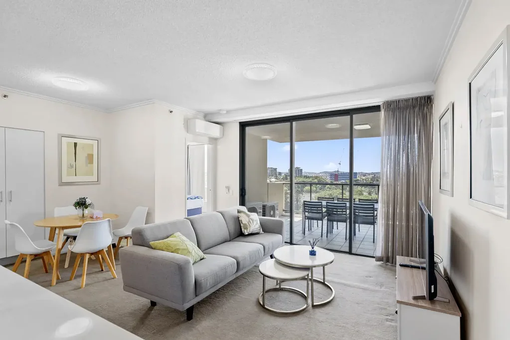 Brisbane City 2غرفة نوم Elevated City Living with Stunning South-East Views