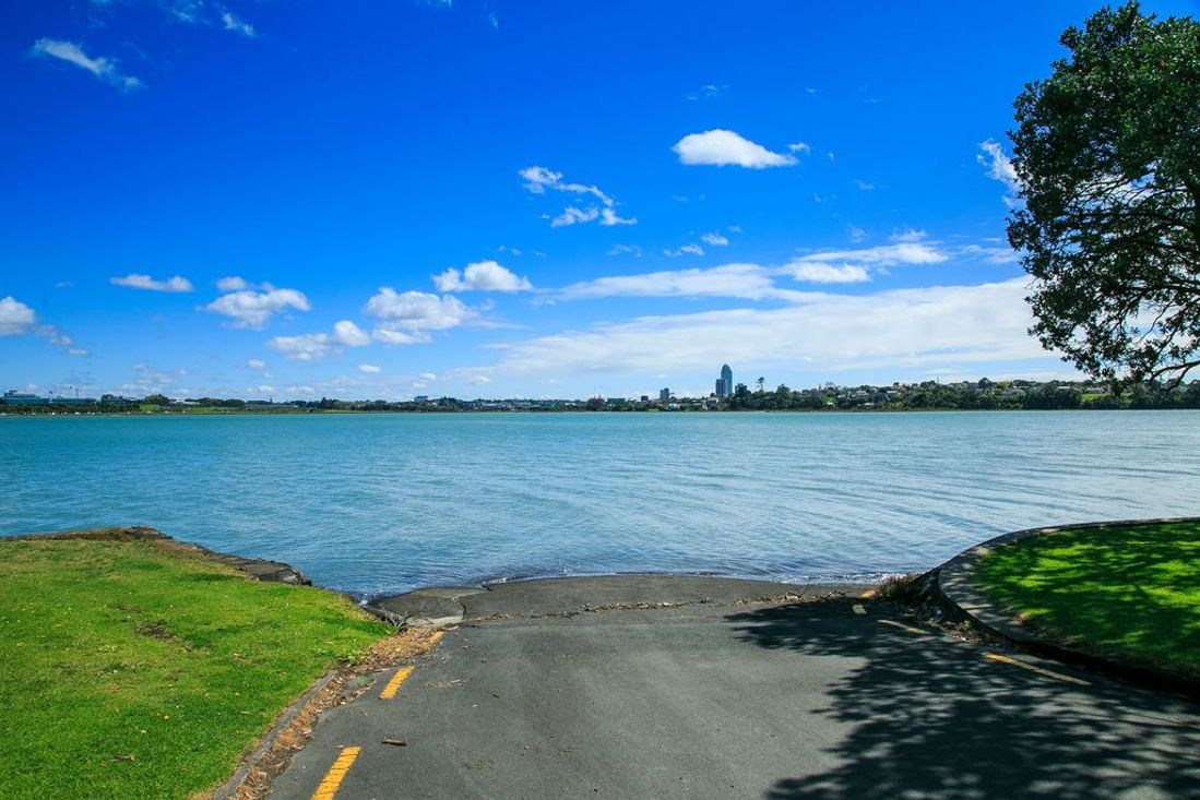 bayswater point = home   income   multiple options
