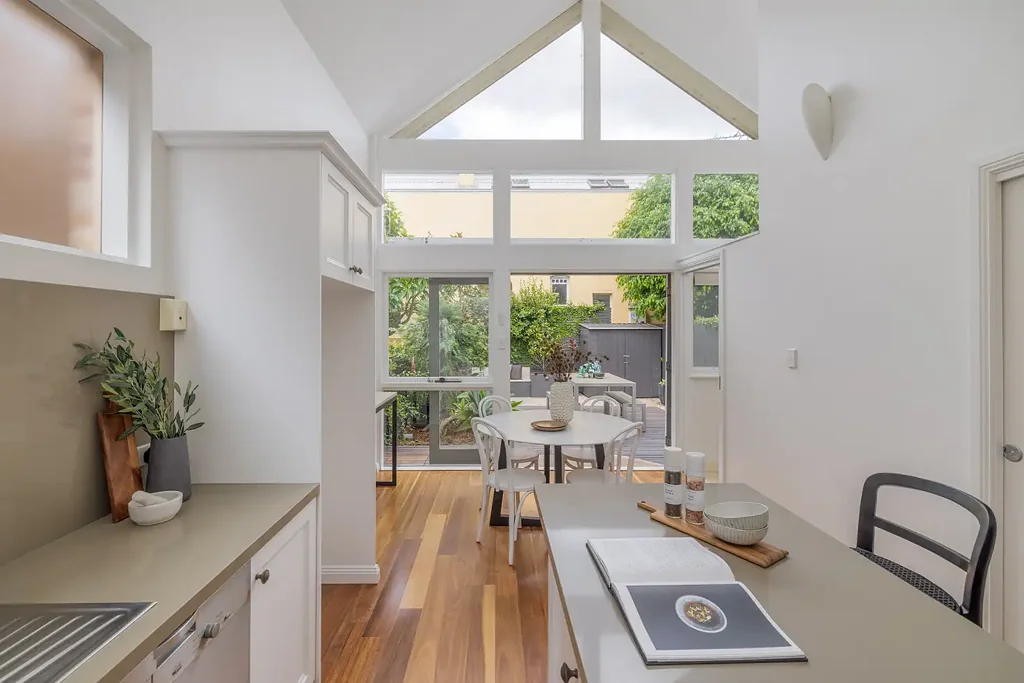 Freestanding classic home in prestigious family pocket