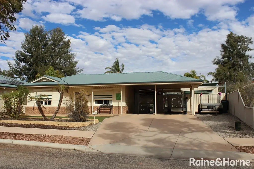 Roxby Downs 4Zimmer FANTASTIC 4 BEDROOM FAMILY HOME WITH ALL THE BELLS AND WHISTLES
