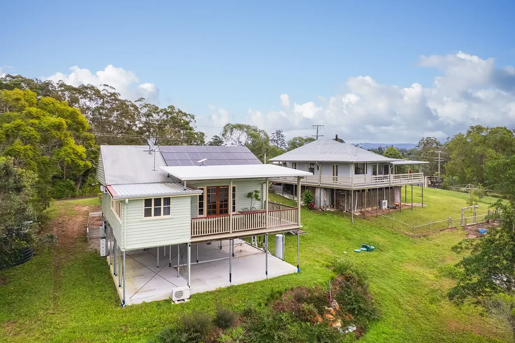 Armstrong Creek 5部屋 'Roseland' - A Timeless Country Retreat with Dual Living & Endless Possibilities