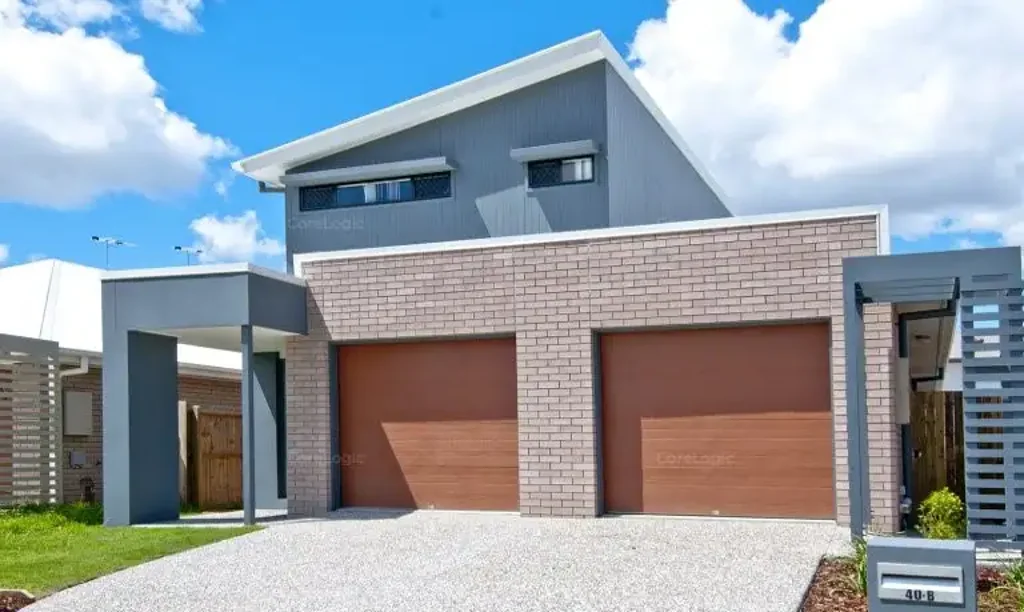 2 Bedroom Duplex - Low Maintenance