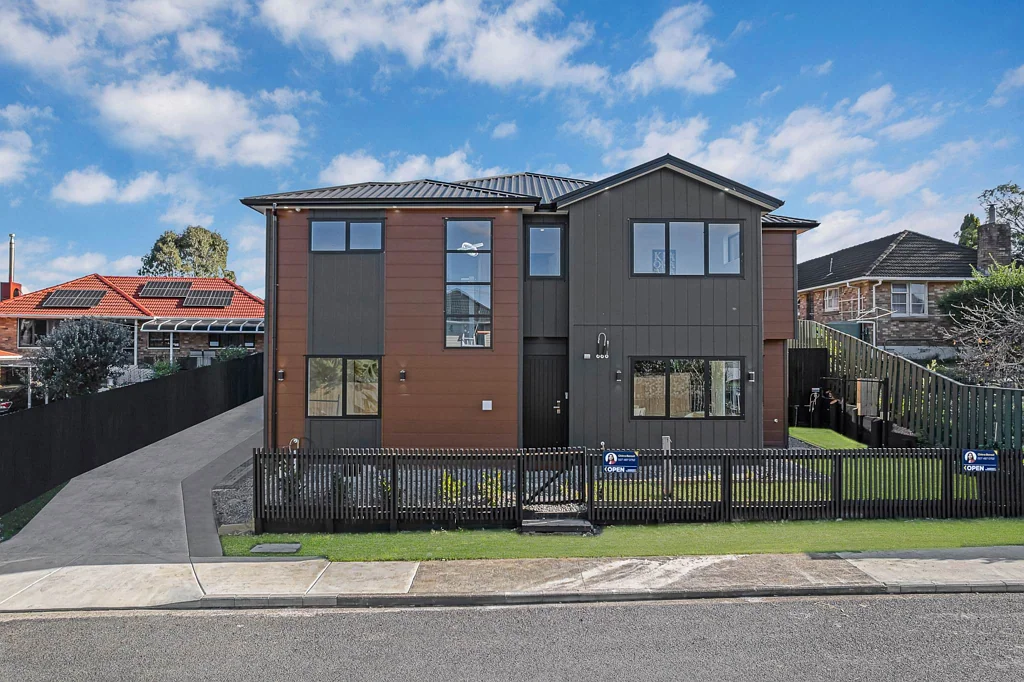 Manurewa 4chambre Modern Elegance Meets Everyday Comfort!