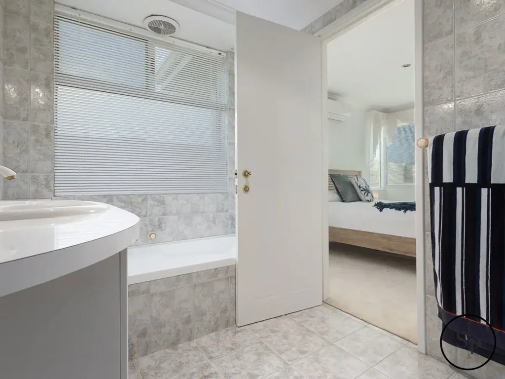11 Reverie Mews, Halls Head, WA 6210