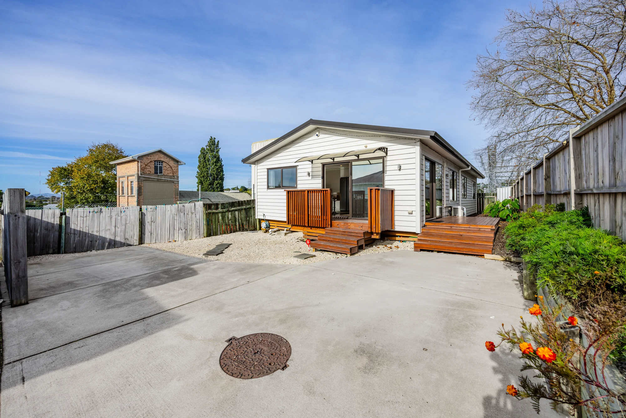 Massey 4房  Freehold , Motivated Vendors - Must Sell !!