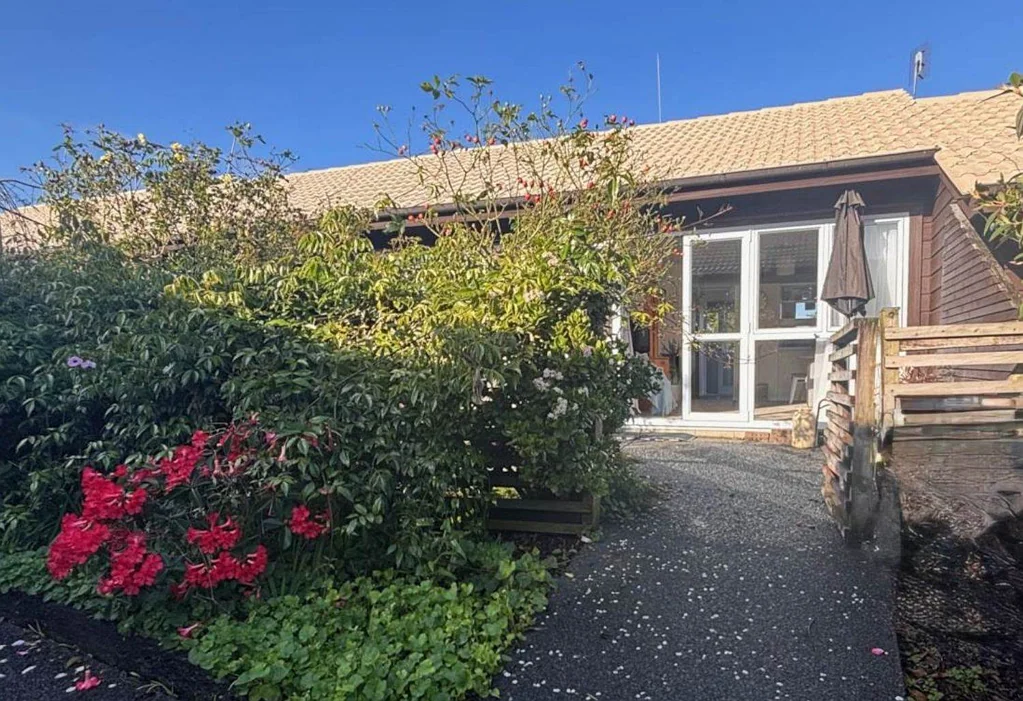Takapuna 1房  Rare Takapuna Gem – Outright Ownership Retirement!