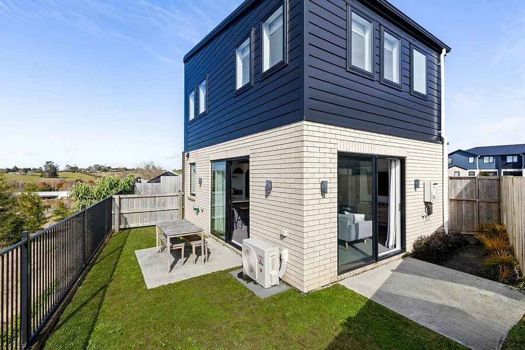 Glenview 3 Bedroom Modern Living Made Easy!