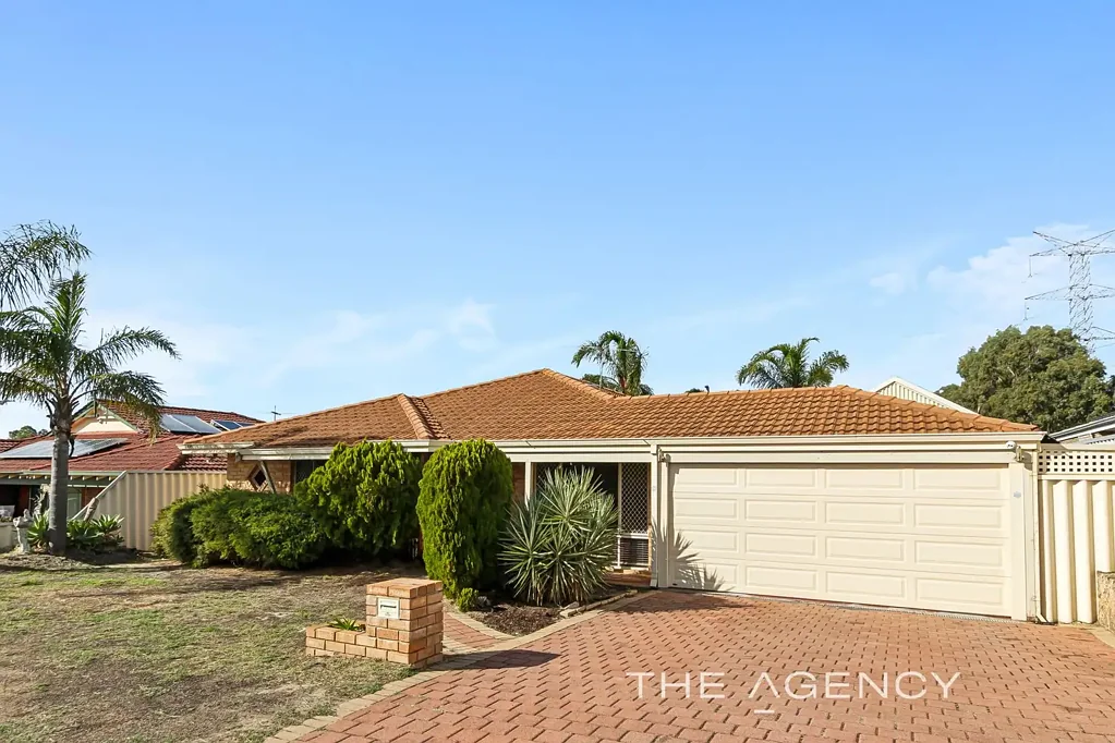 Caversham 4房  Renovated Family Home with Pool, Shed & Secure Income !