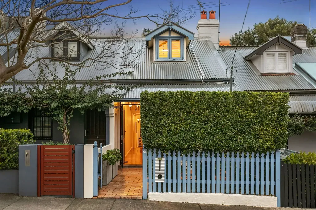 Leichhardt 3Kwarto Designer Family Living with Character, Light and Lifestyle