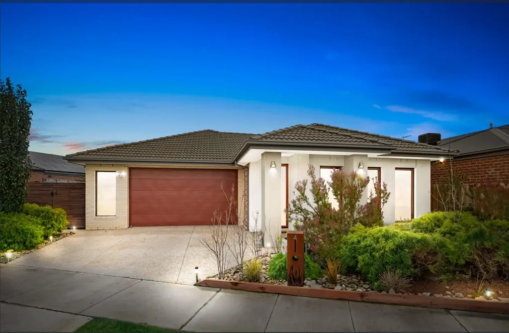 For Lease- Highly Upgraded Family Home in Prime Werribee Location