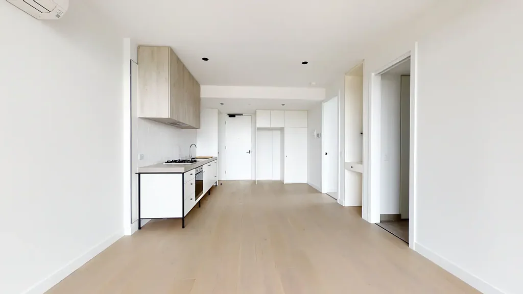 Stylish 2-Bedroom Apartment with Study Nook in Award-Winning Yarra Bend