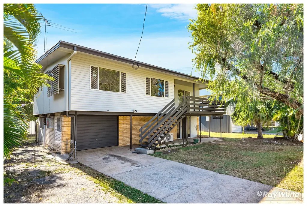 Norman Gardens 4ห้องนอน Family Living with Pool, Rumpus & Room to Grow