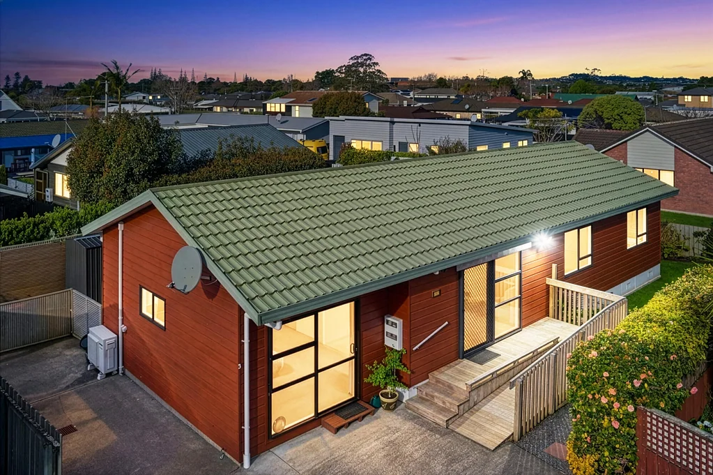 Orewa 3 Slaapkamer Private, Peaceful & Perfectly Positioned!