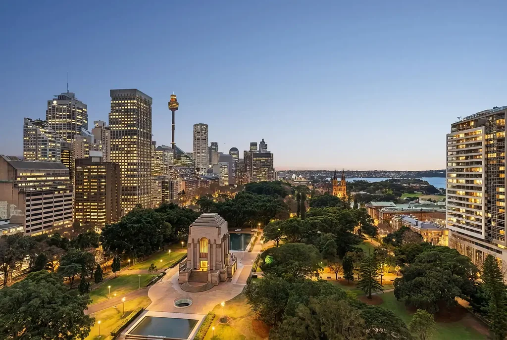 Sydney 2房  North Facing Elegance with Iconic Hyde Park Views