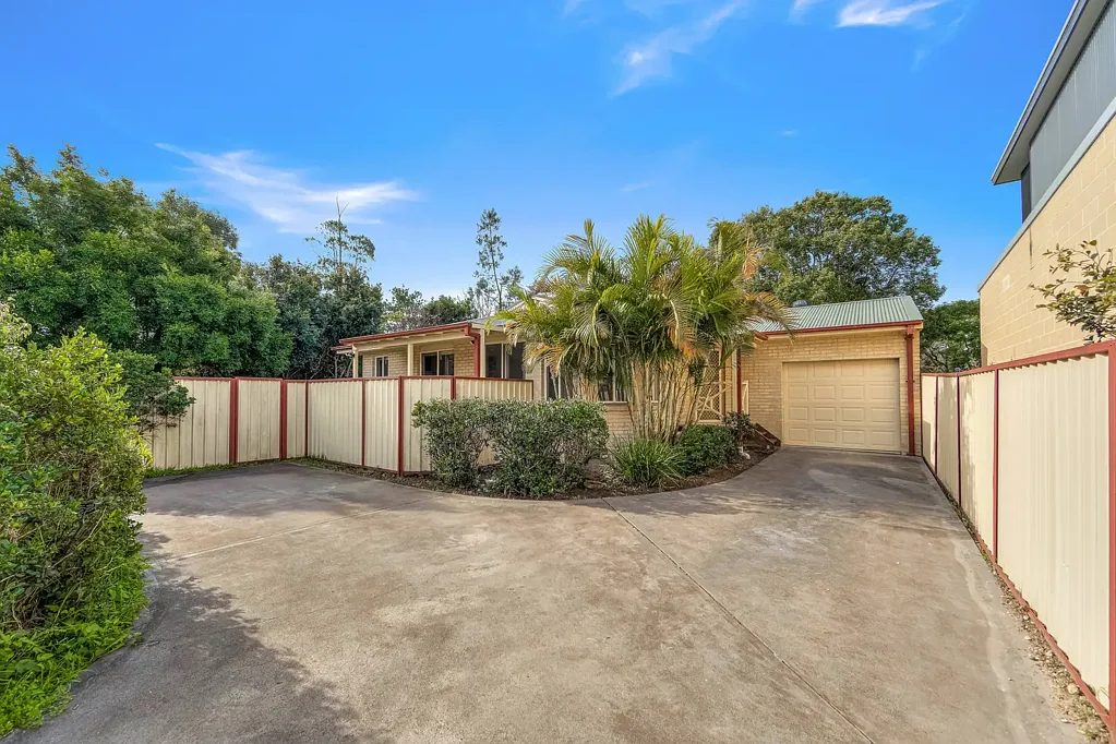 Wyong 3 Slaapkamer LOW MAINTENANCE HOME IN A CONVENIENT WYONG LOCATION