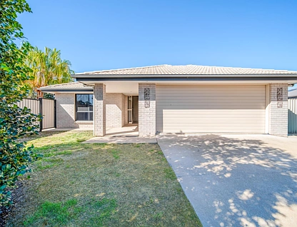 20 Mitchell Street, Emerald, QLD 4720, 4 ਕਮਰੇ, 2 ਬਾਥਰੂਮ, House