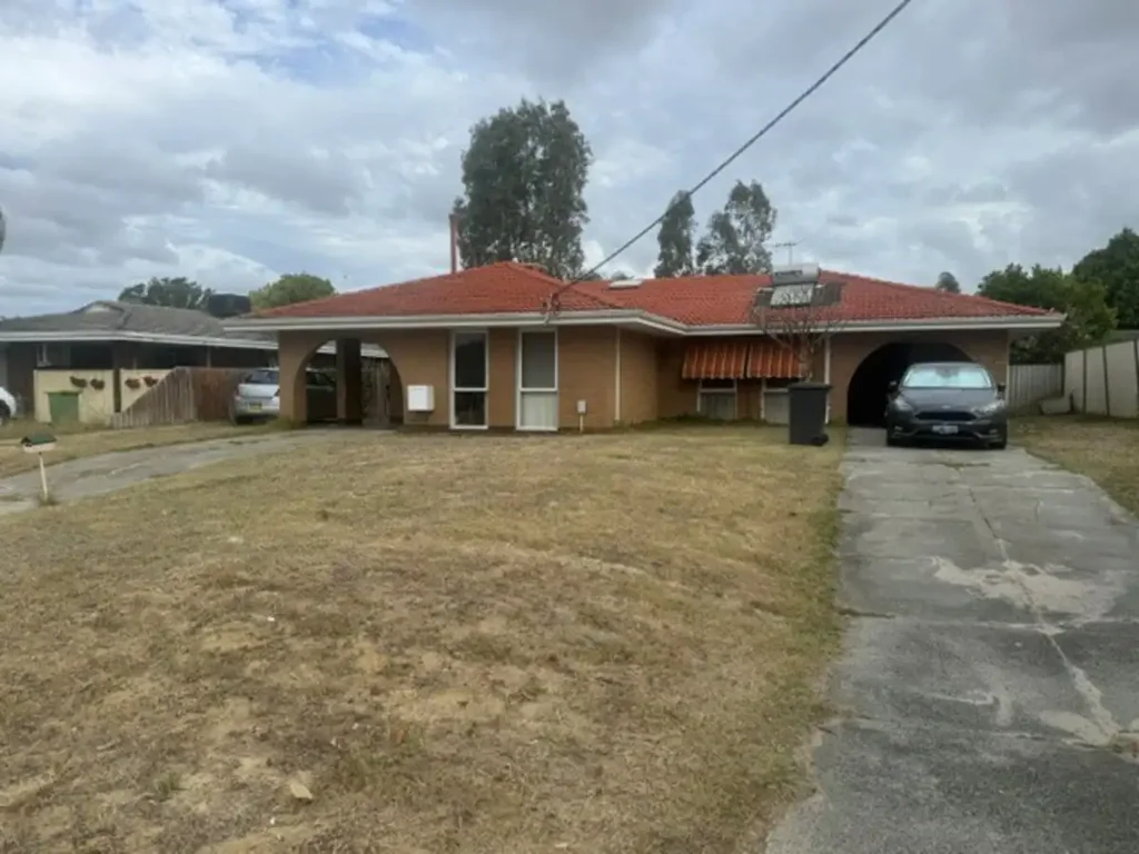 Thornlie 4ਬੈੱਡਰੂਮ 62A & 62B Lester Drive, Thornlie – Prime R60 Development Opportunity
