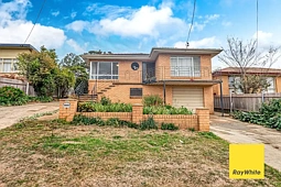 32 Cassidy Street, Queanbeyan West