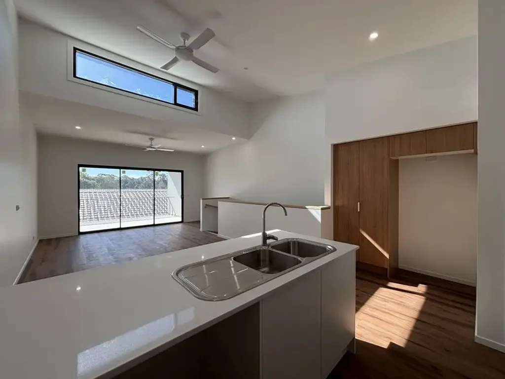 Sunfilled Brand New Three Bedroom Townhouses for Rent!