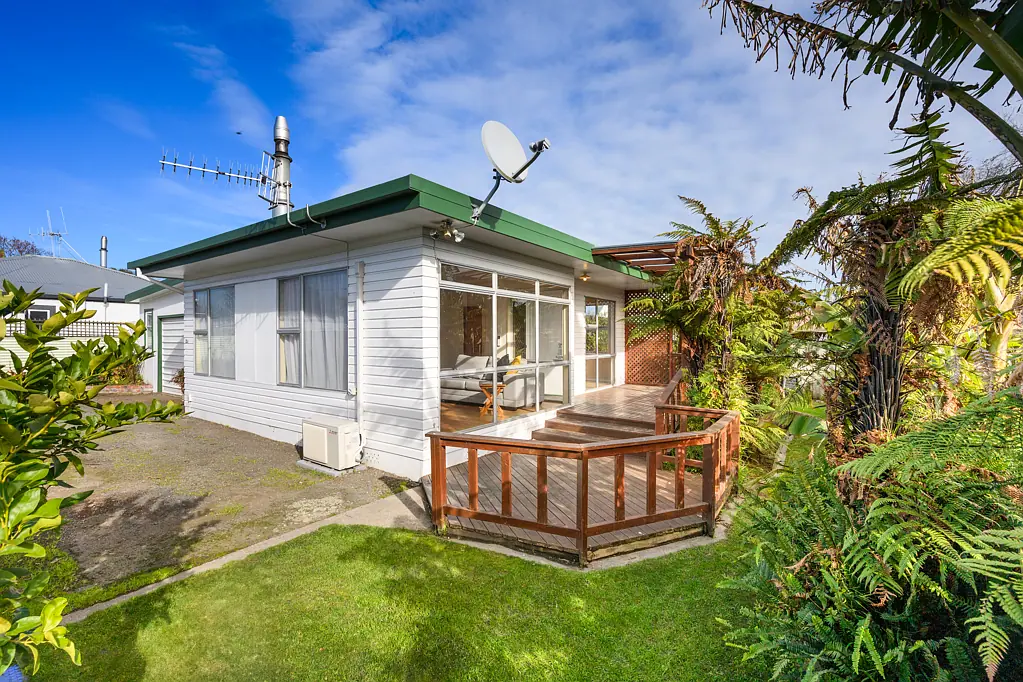 Feilding 1ห้องนอน A Hidden Gem with BIG Potential!