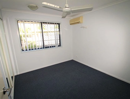 1/50 Marten Street, South Gladstone, Fitzroy, 3 habitaciones, 2 baños, Townhouse