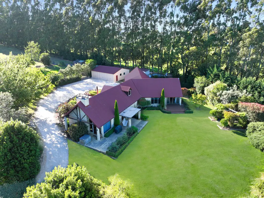 Weston 5ਬੈੱਡਰੂਮ Lifestyle home with character