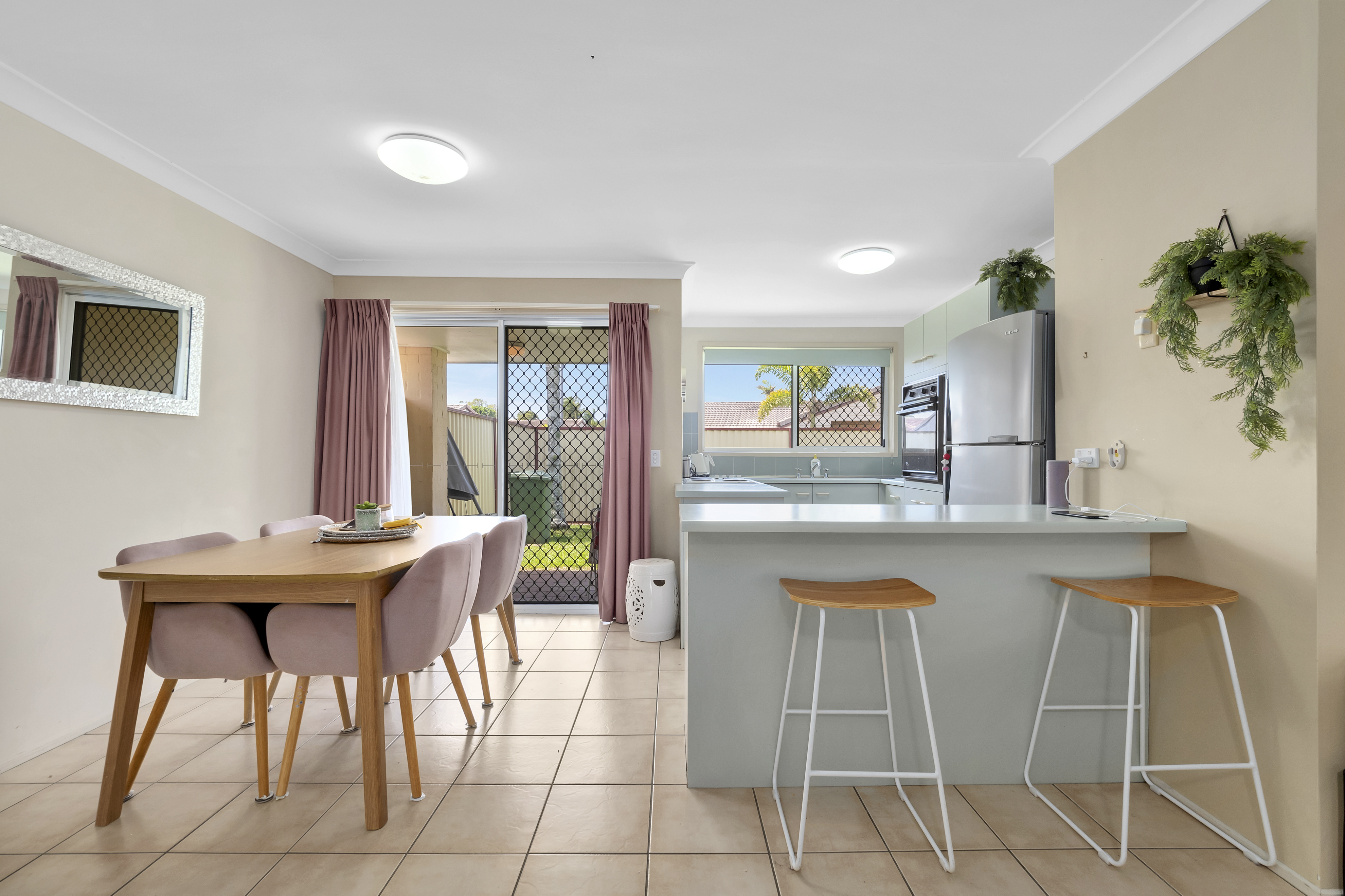 SUN VILLAGE UNIT 128 128 BENOWA RD, SOUTHPORT QLD 4215, 0房, 0浴, Townhouse