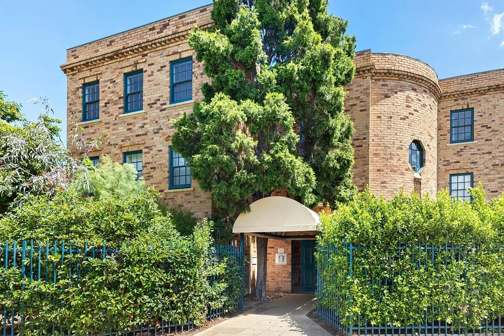 Elwood 1ห้องนอน Leafy Elwood Living with a Private Entertainer's Courtyard