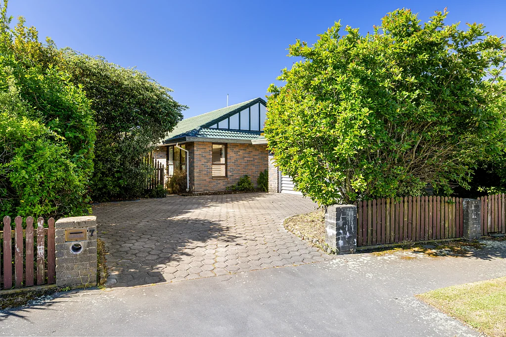 7 Clivedon Place, Redwood, Canterbury