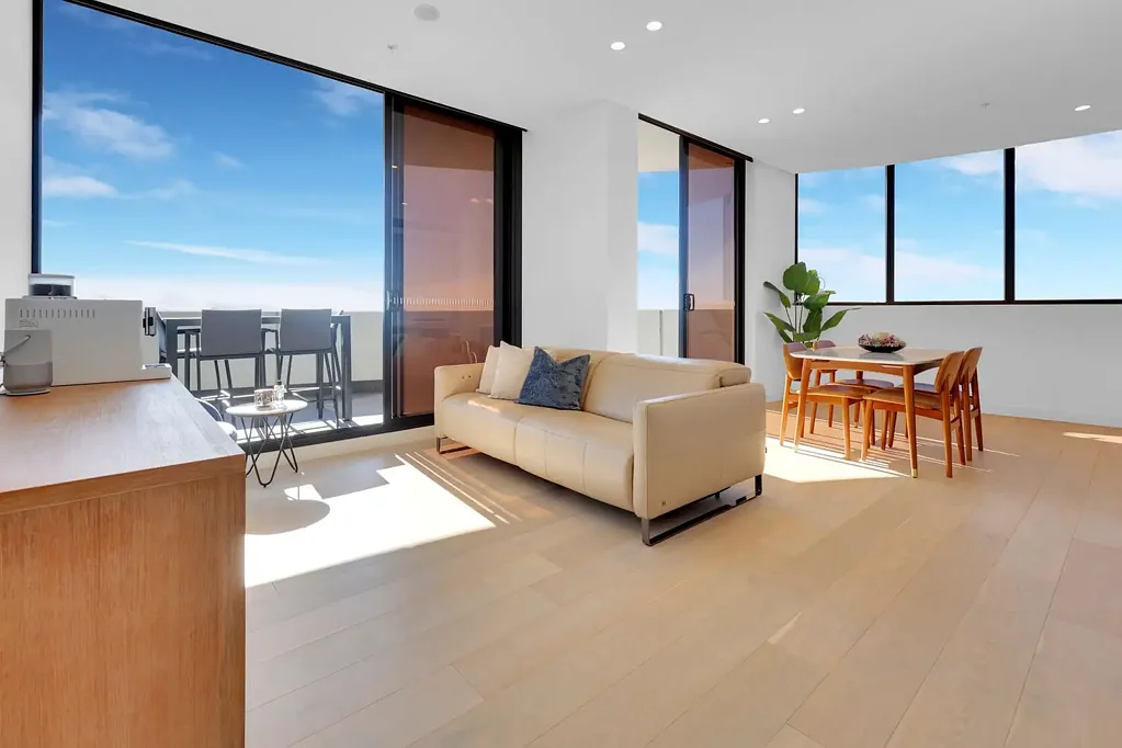 Hurstville 2침실 Iconic Beyond Penthouse-Style Apartment | Sweeping Views from the City to Botany Bay