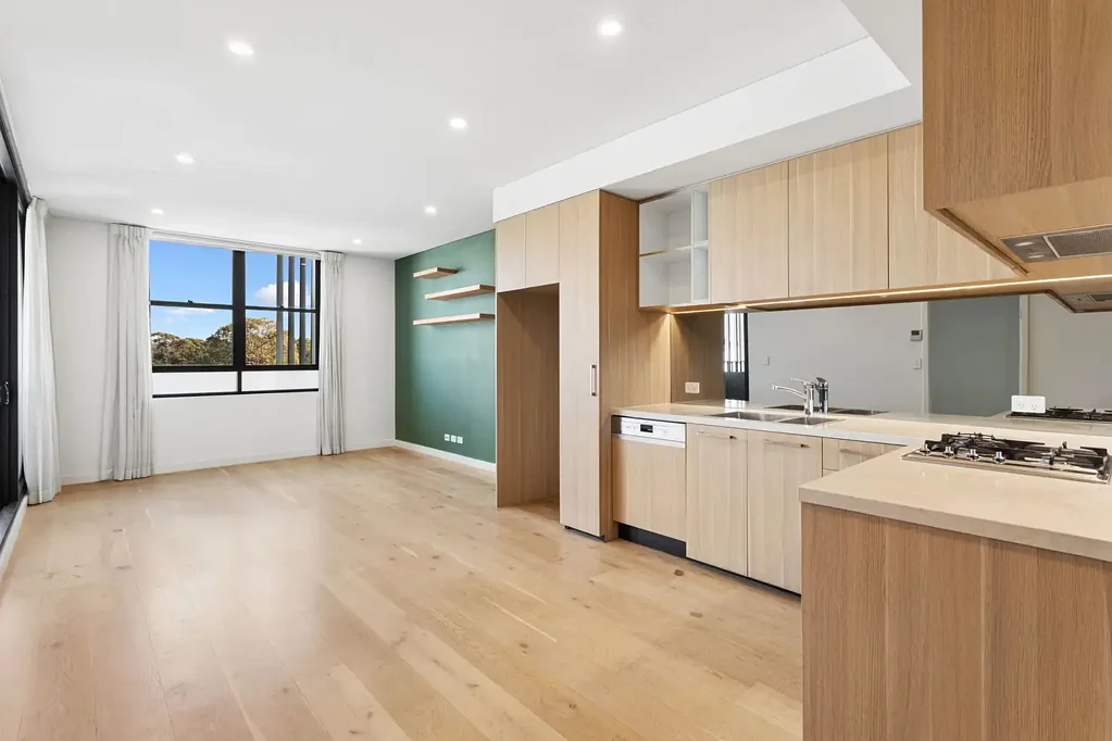 Stylish One-Bedroom Apartment with Study in the Heart of Leichhardt