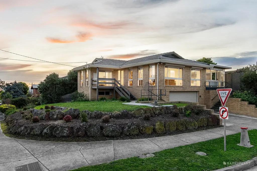 1 Bordeaux Street, Doncaster, VIC 3108