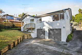 28 Holt Avenue, Torbay, Torbay, North Shore City