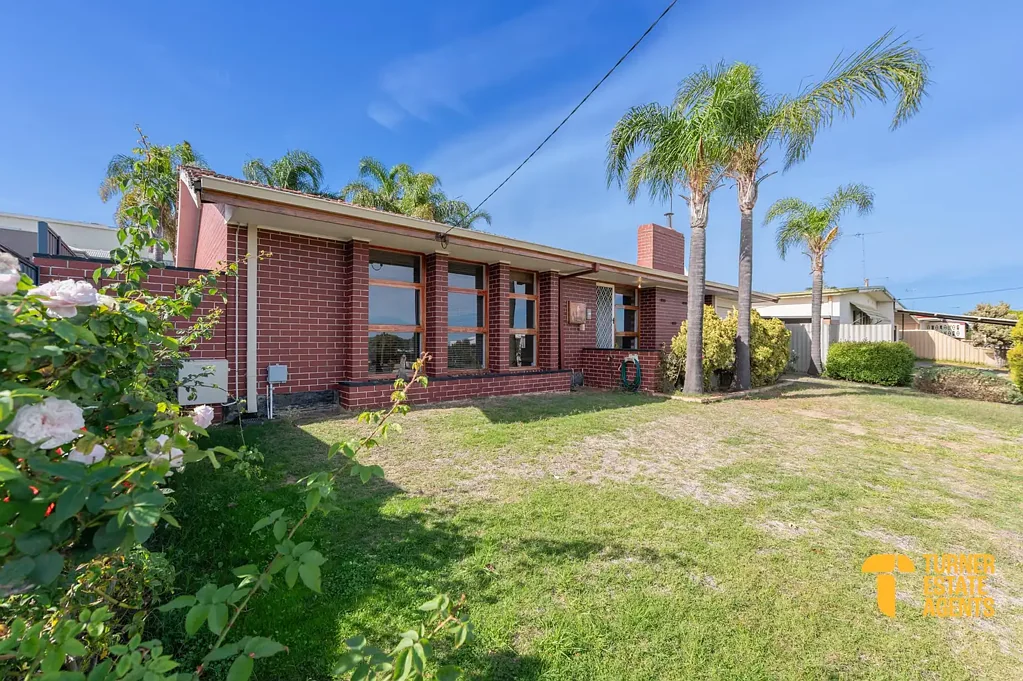 Spearwood 3房  The Ultimate Elevated Family Entertainer