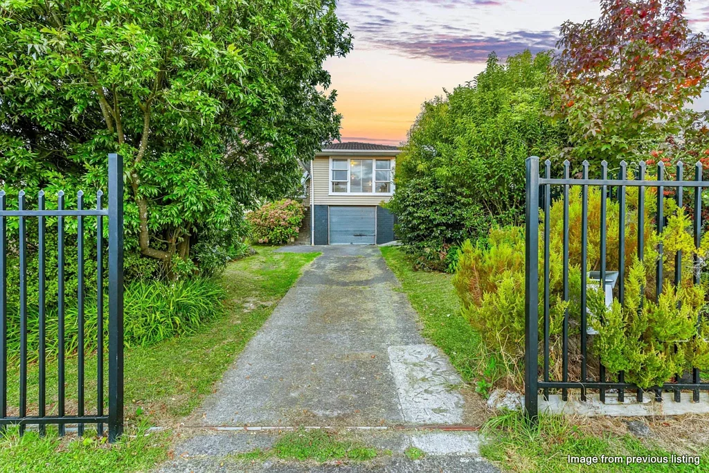 179 Rathgar Road, Henderson, Waitakere City, Auckland