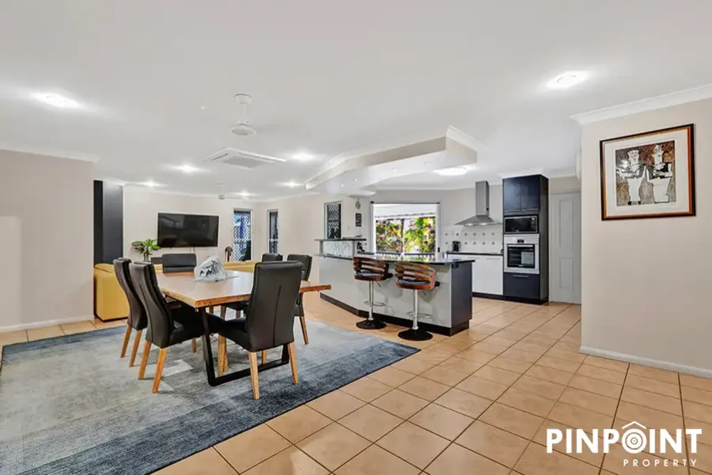 West Mackay 4ਬੈੱਡਰੂਮ Value, Opportunity & Location!