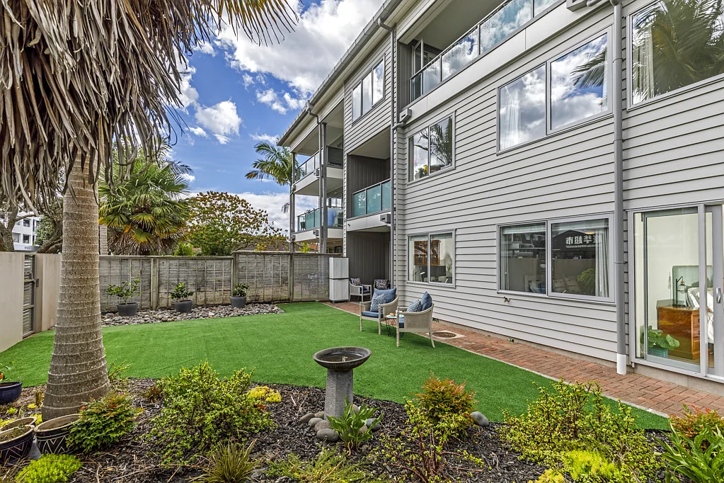 Browns Bay 3Moenga Apartment Living with own garden