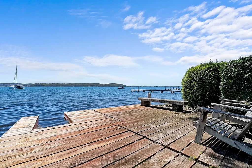 91 Excelsior Parade, Carey Bay, NSW 2283