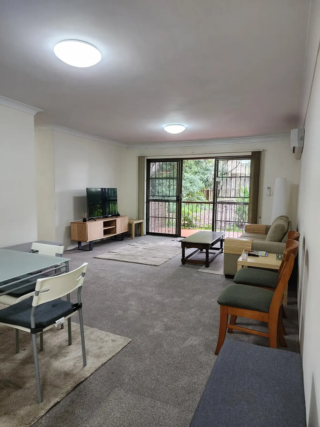 Fully Furnished 2-Bedroom Apartment in Marsfield - close to Uni / Shopping centre / Bus stops