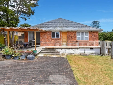 Manurewa 3部屋 Are you looking for Brick and Tile?