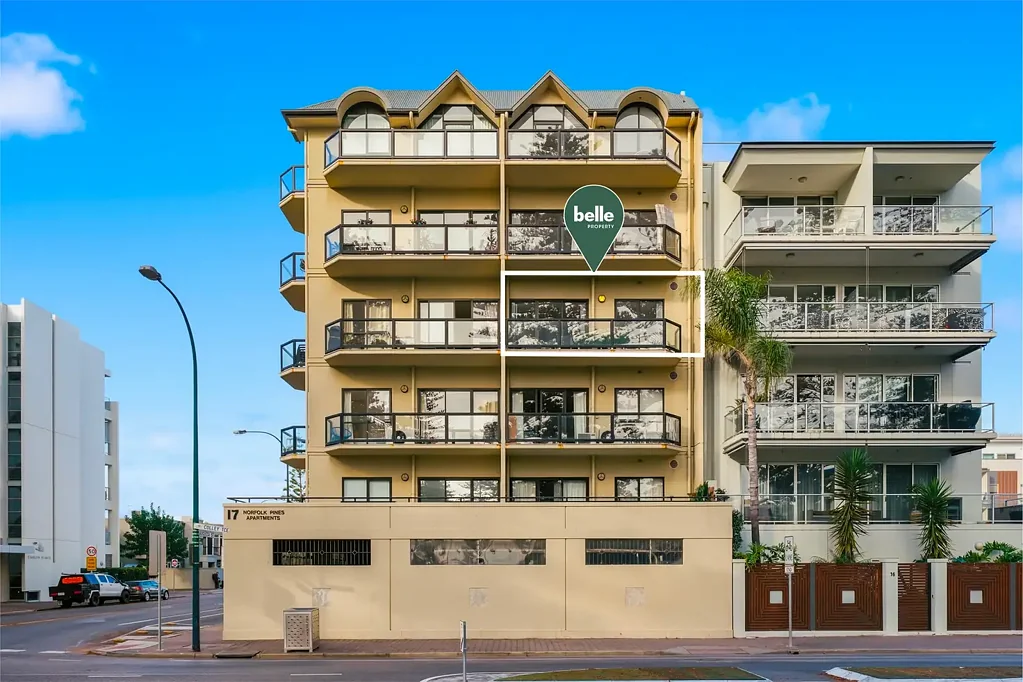 Glenelg 2部屋 Coastal Apartment Living with Stunning Views & Lifestyle Appeal