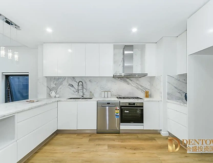 5 Sutherland Street, St Peters, NSW 2044, 4 غرف, 2 حمامات, Apartment