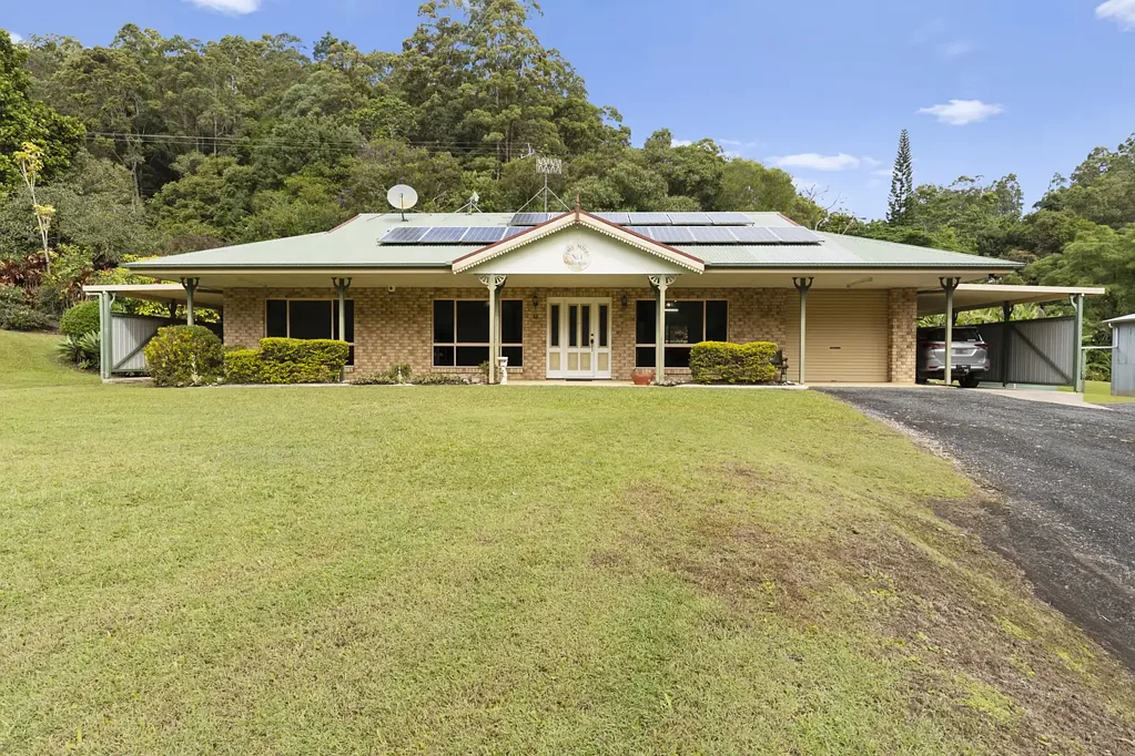 Chillingham 3房  Classic Country Charm, village acres, future potential