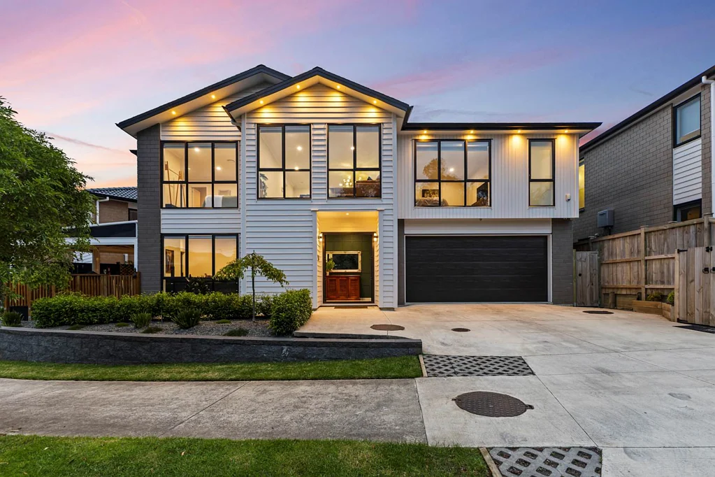 Flat Bush 7Zimmer Motivated vendor wants to sell all offers.